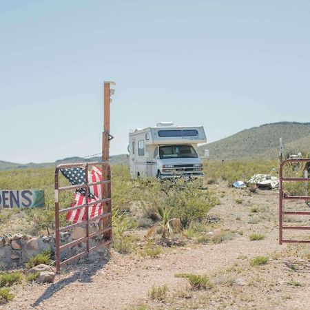 Camping At Desert Gardens Oasis In Lobo, Tx Van Horn Exterior foto